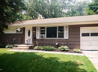 1329 Calhoun St, Kalamazoo, MI 49006