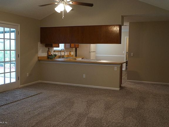 5th image of 1560 Mandarin Point Ln S