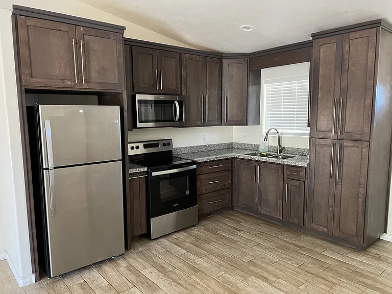 541 Valdez Ct #6 — Photo 2
