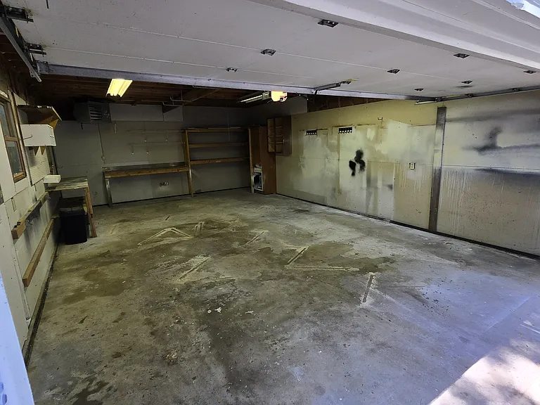 14920 S Center St — Photo 28