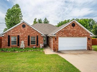 314 NE 15th St, Blanchard, OK 73010