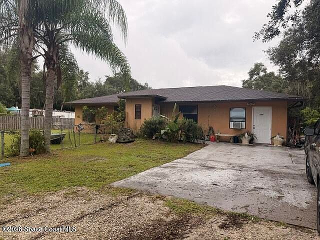 1st image of 2563 Terri Ln