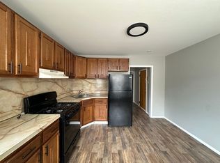 69 W 16th St #1E, Bayonne, NJ 07002