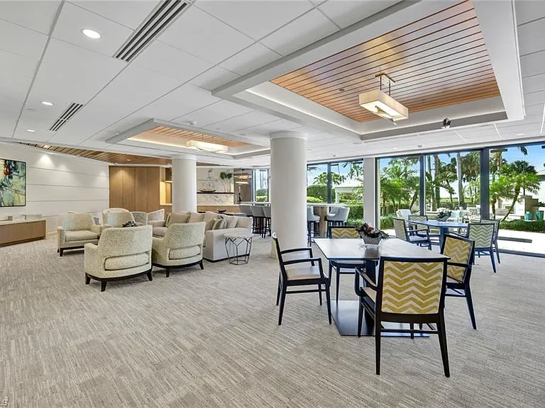 4551 Gulf Shore Blvd N #505 — Photo 35