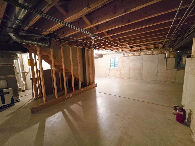 2286 Brookside Ln — Photo 34