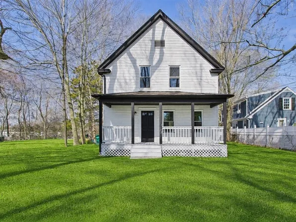 12 Sherman St, Attleboro, MA 02703