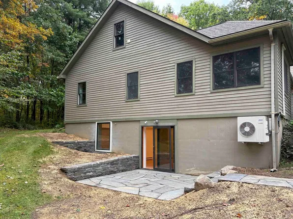 6 Mares Trl #A, New Paltz, NY 12561
