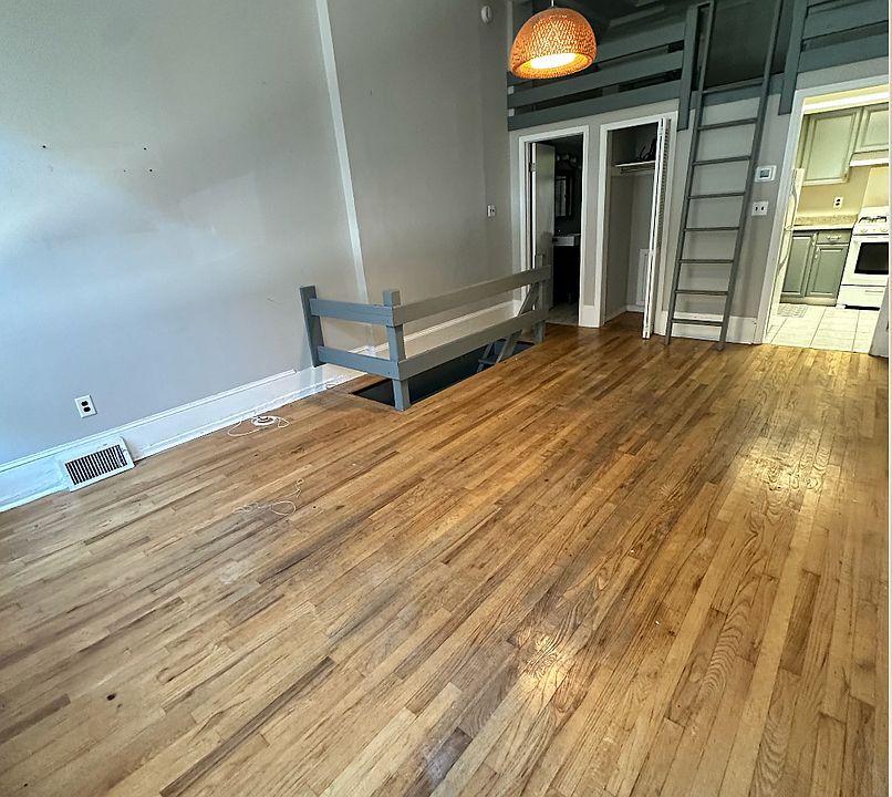 1st image of 1619 Mount Vernon St #1619/1F