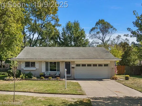 11348 Cedar Ln, Plymouth, MI 48170