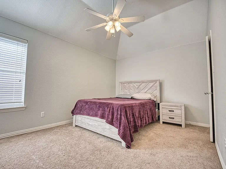 5513 Amber Way — Photo 26