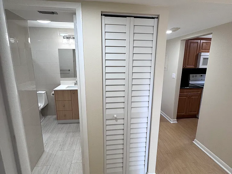 9301 SW 92nd Ave #B317 — Photo 10