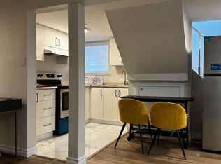14 Regatta Cres, Toronto, ON M2R 2X8