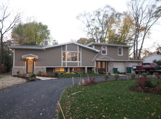 918 Wilmot Rd, Deerfield, IL 60015