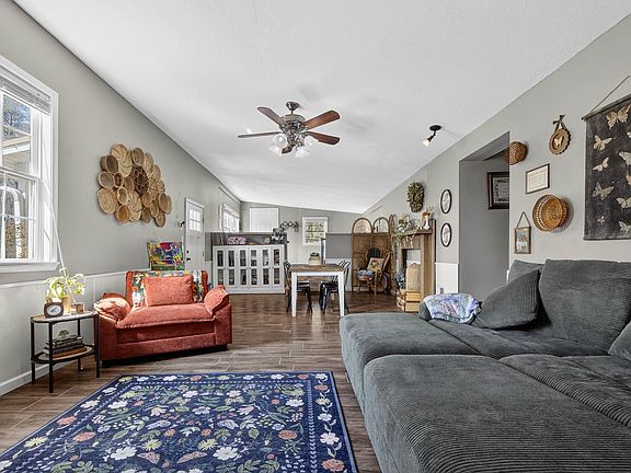 2nd image of 2137 Roy Webb Rd