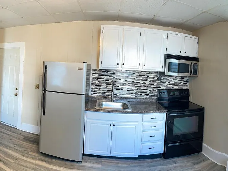 871 Congress St #3 — Photo 6