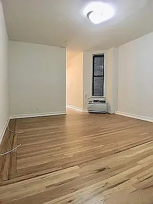 2nd image of 217 E 84th St APT 5D