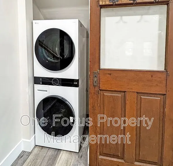 379 Updegraff Aly — Photo 7