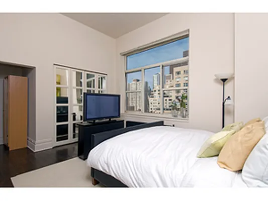 Sold by Corcoran | media 12