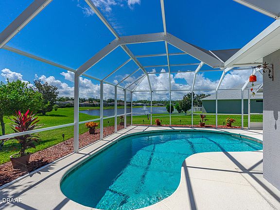 2nd image of 4250 Hidden Lake Dr