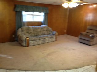 602 Travis Dr, Mineral Wells, TX 76067