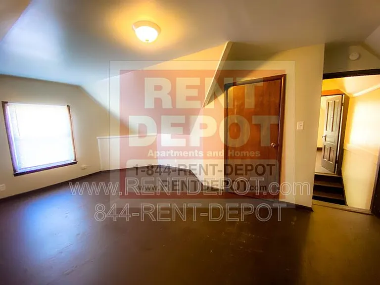 519 E Michigan St — Photo 34