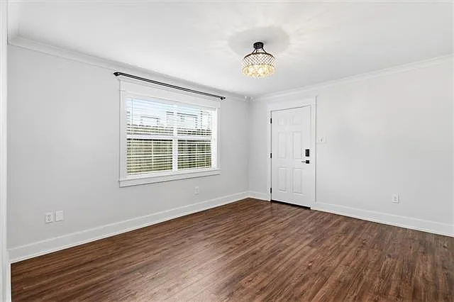 517 David St — Photo 3