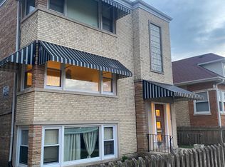 5745 W Addison St #1, Chicago, IL 60634