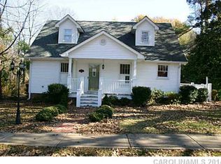 300 S Providence St, Waxhaw, NC 28173