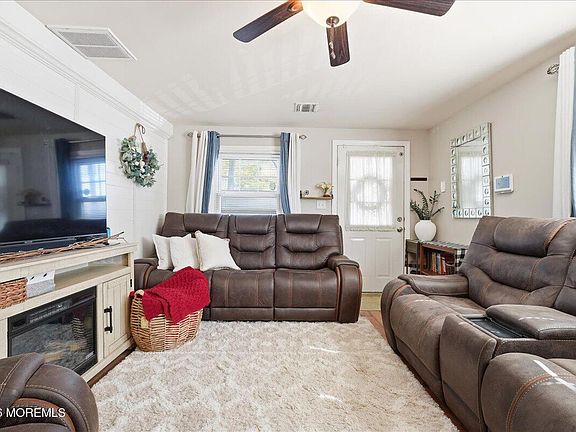 2nd image of 477 Mantoloking Road