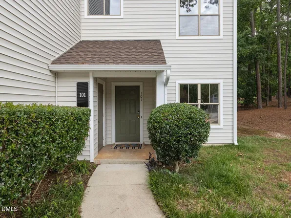 6010 Winterpointe Ln APT 101, Raleigh, NC 27606