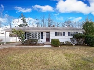 9 Brookside Rd, Edison, NJ 08817