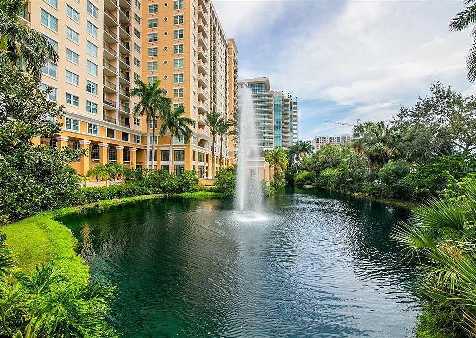 750 N Tamiami Trl #708