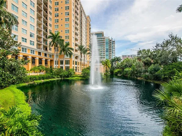 750 N Tamiami Trl, Sarasota, FL