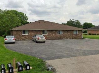 10071 Bitterroot Rd APT 1, Roscoe, IL 61073