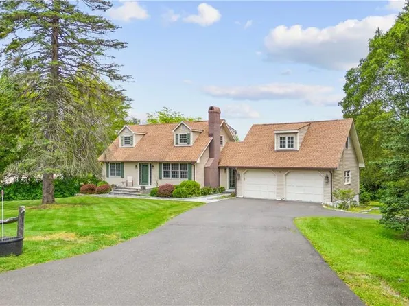 54 Chestnut Hill Road, Ridgefield, CT 06877