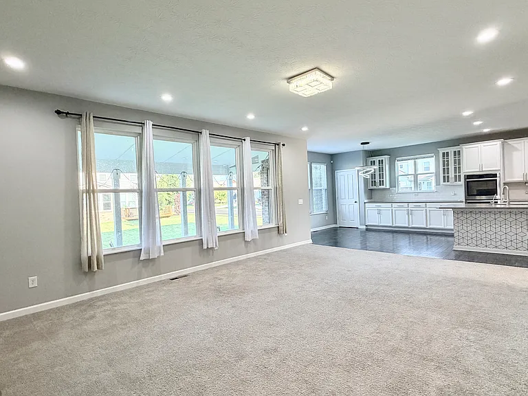15660 Monson Dr — Photo 14