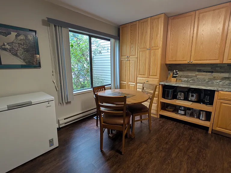 2224 Glacier St #301 — Photo 7