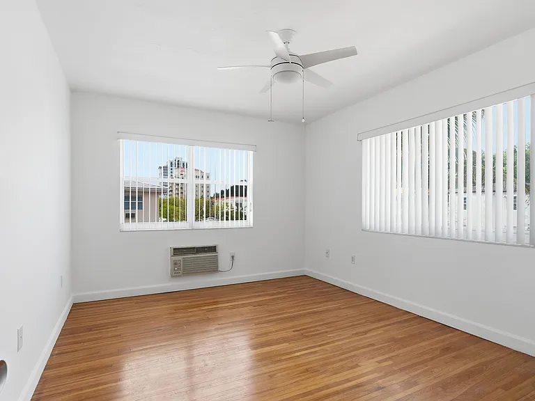 12 Sidonia Ave #3 — Photo 10