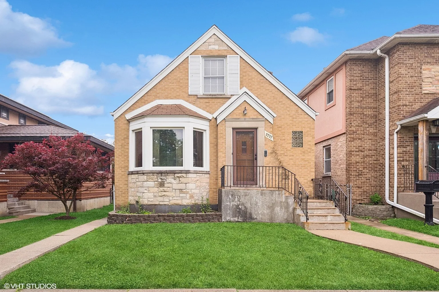 3737 N Cumberland Ave photo 1