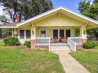 421 N Avenue G, Shiner, TX, 77984