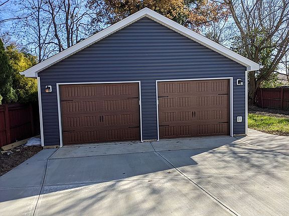 3rd image of 317 5th St