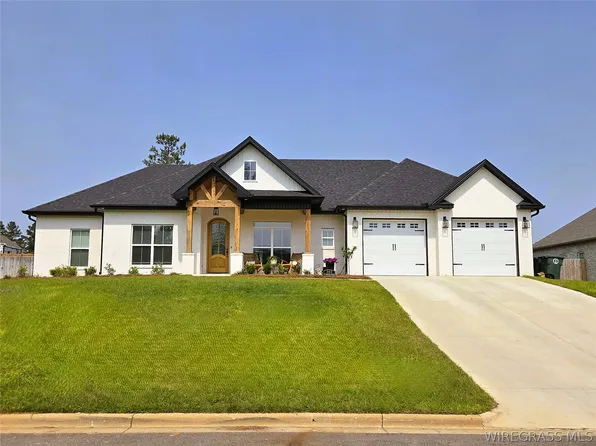 302 White Oak Dr, New Brockton, AL 36351