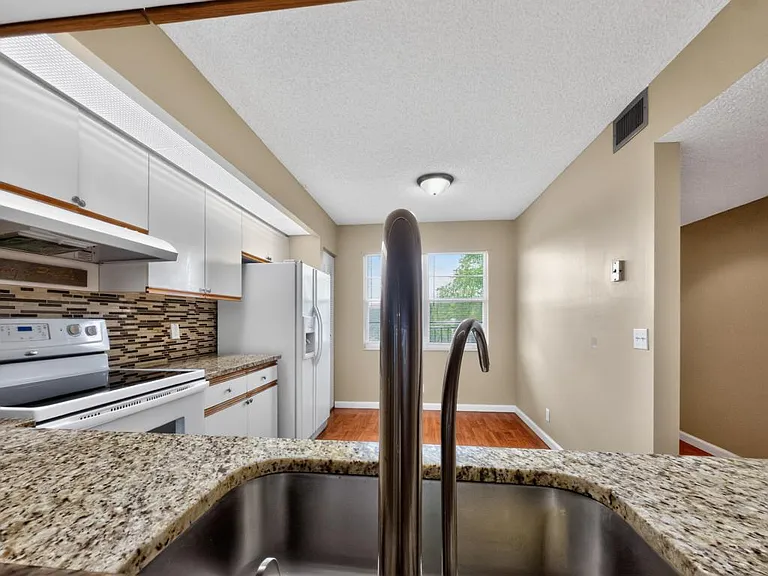 13055 SW 15th Ct — Photo 14