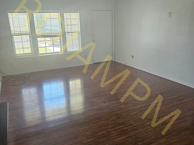 1064 Arrow Wood Ct — Photo 2