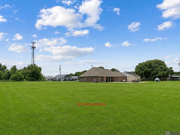 3rd image of 36506 C Braud Rd