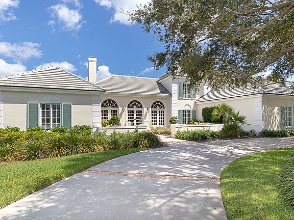 2nd image of 271 Johns Island Dr