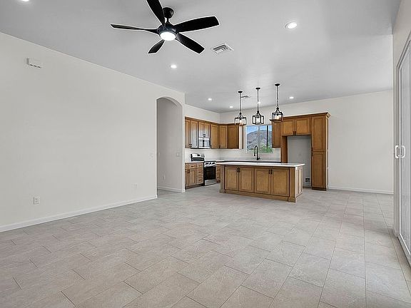 3rd image of 1792 Laponia Ct