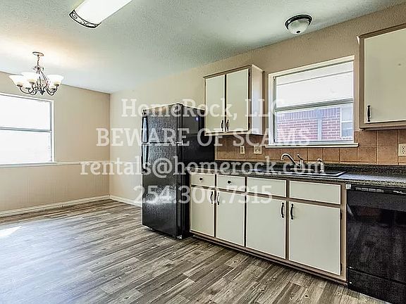 4th image of 2200 Moonstone Dr
