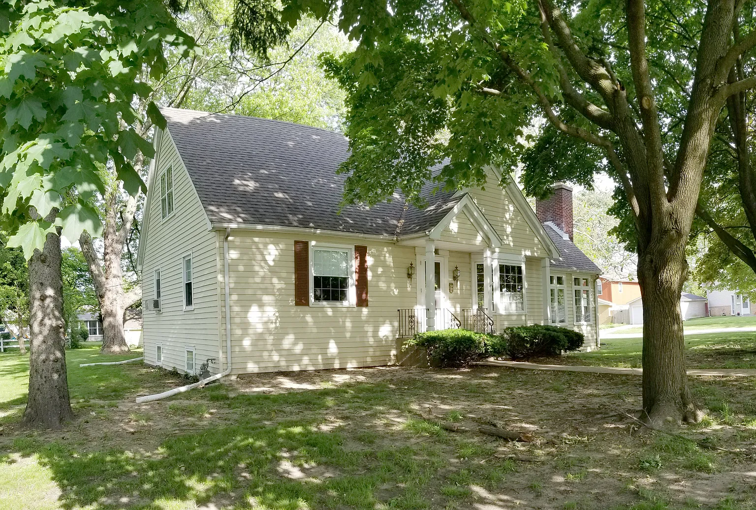 11661 S Tripp Ave photo 1