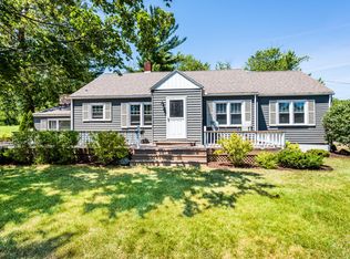 2905 W John Beers Rd, Stevensville, MI 49127